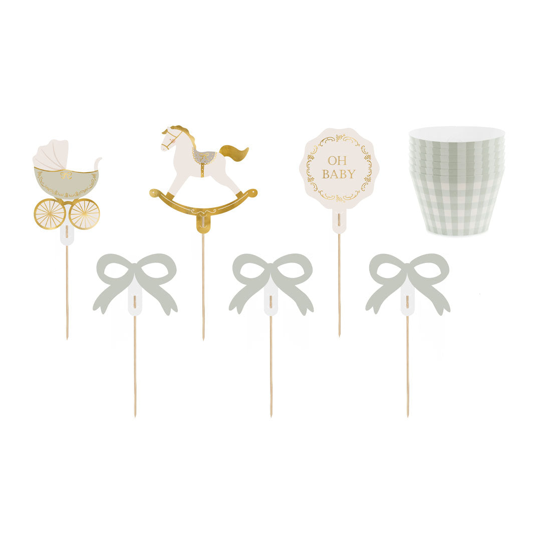 Detalle de los toppers Oh Baby cochecito caballito lacitos y disco dorado para muffins