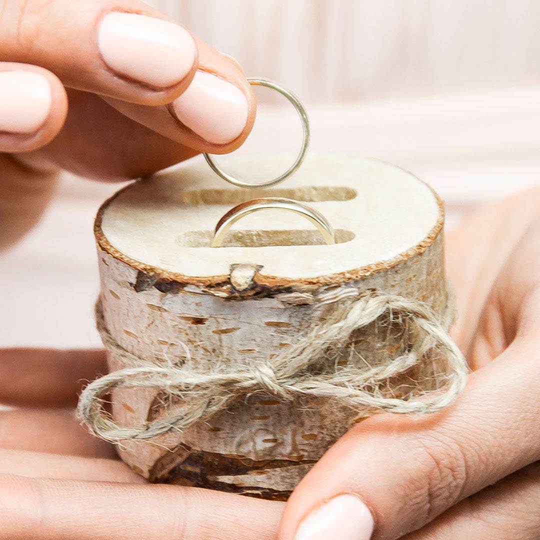 Tronco para alianzas de madera natural con ranuras