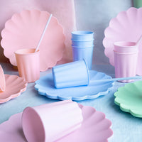 Platos de Plástico Reutilizables – Azul, Lila, Rosa o Verde (4 uds)