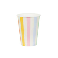 Detalle de las rayas verticales en colores pastel del vaso de papel 400 ml