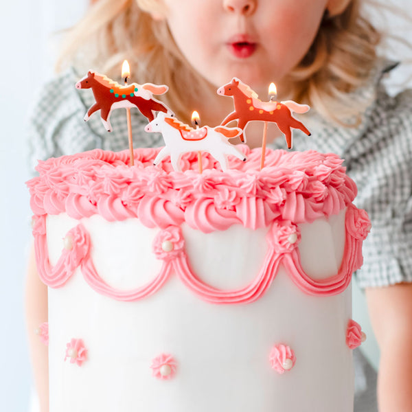 Set de 3 velas de cumpleaños con forma de caballo en distintos colores para fiesta animales de granja