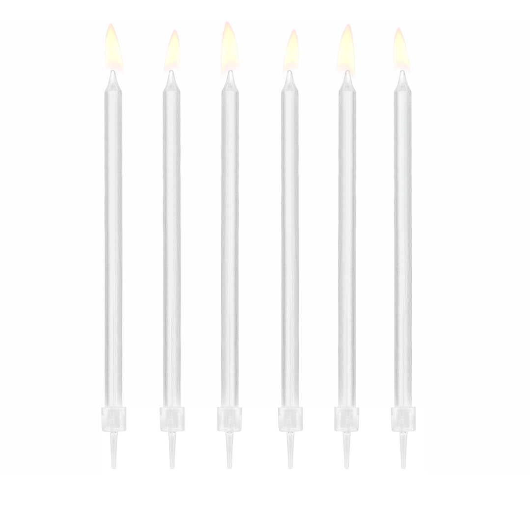 detalle de las velas de cumpleaños blancas de 14 cm